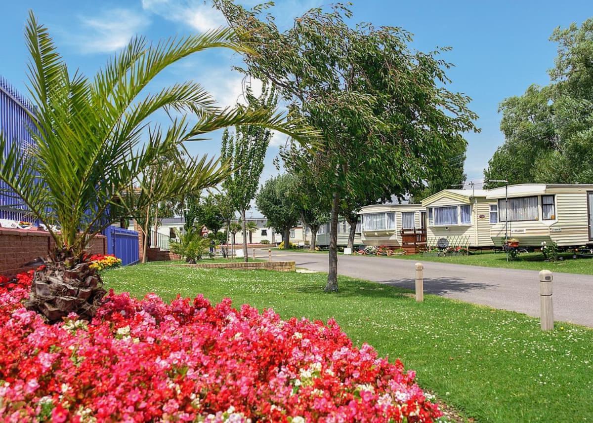 Riverside Caravan Holiday Park Bognor Regis Esterno foto