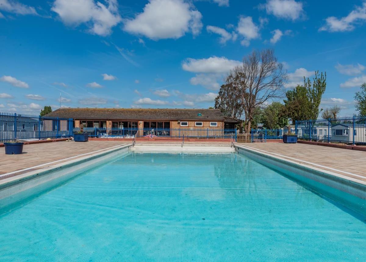 Riverside Caravan Holiday Park Bognor Regis Esterno foto