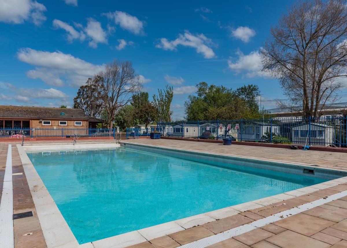 Riverside Caravan Holiday Park Bognor Regis Esterno foto